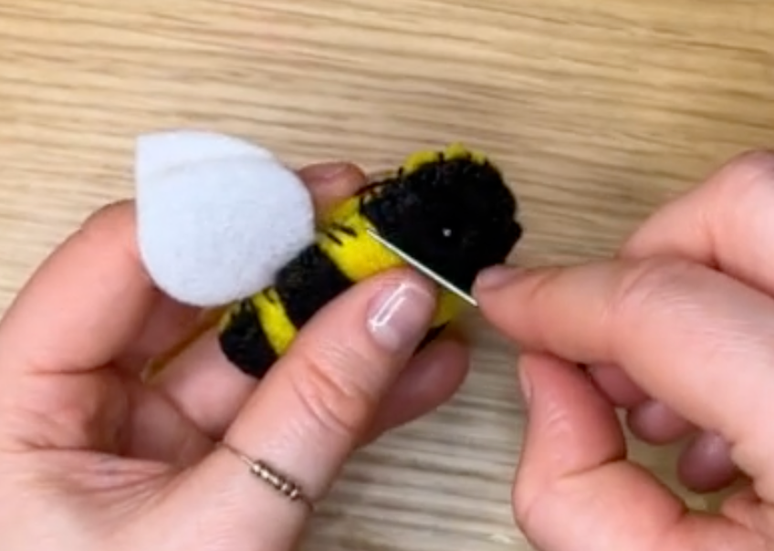 Bee Garland Kit | Colourful Felt Craft Kit
